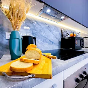 New 2 Bedroom Luxe 22 этаж рядом с шатыр байтерек барыс арена Апартаменты